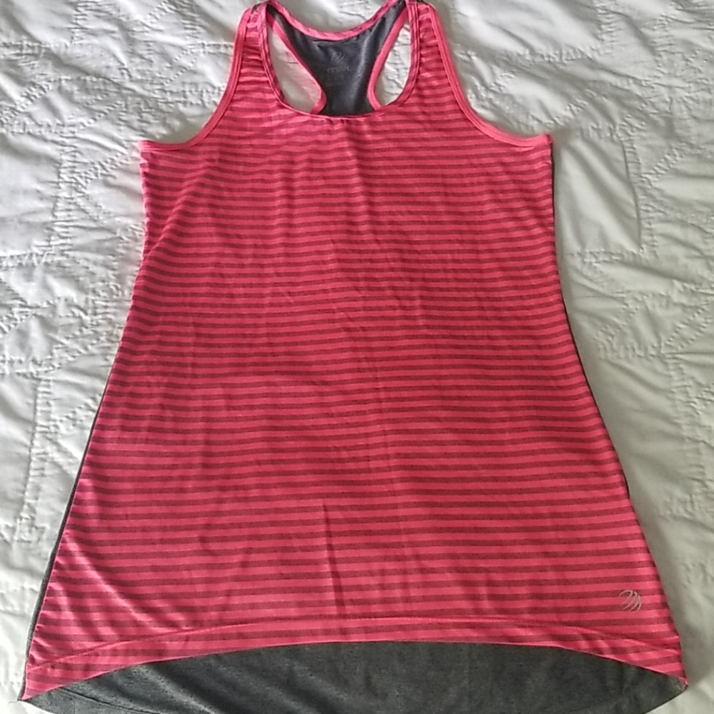 Womens MPG yoga/work out tank top, long length coverage Medium, New w/out tag